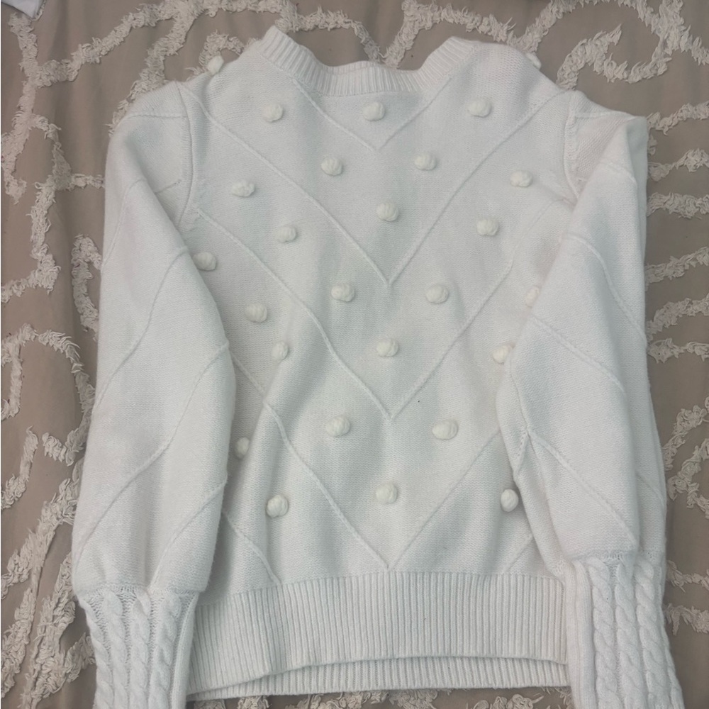 White textured sweater brand new